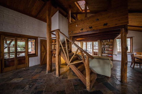 Pilliga Pottery Creative Farmstay - Accommodation Main Beach 3