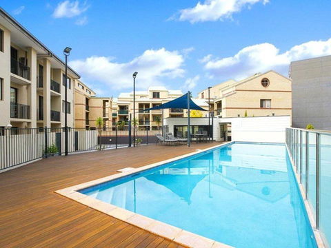 Play & Stay On Hay - Sleeps 2 Or 4 - Accommodation Main Beach 2