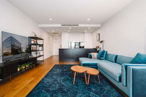 Perfect Located 1-Bed With Great Views & Parking - Accommodation Main Beach 2