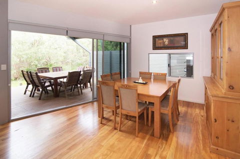 PEPPY TREE HOUSE - Accommodation Main Beach 2