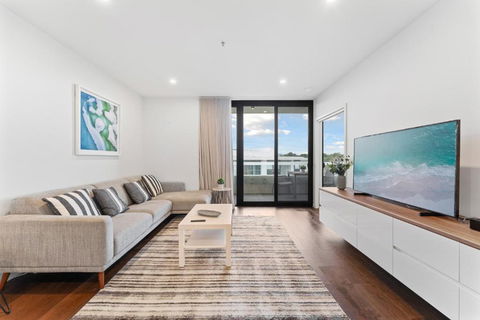 Perfect Location 1-Bed With Balcony, BBQ & Parking - Accommodation Main Beach 0
