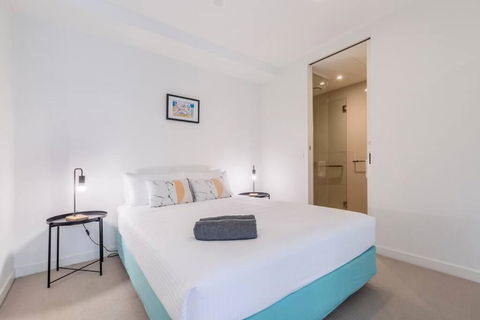 Perfect Position - Accommodation Main Beach 3