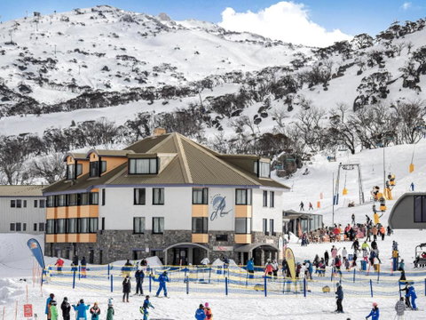Perisher Manor Hotel - Accommodation Main Beach 0