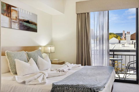 Perth City Corporate 1BRD - Accommodation Main Beach 2