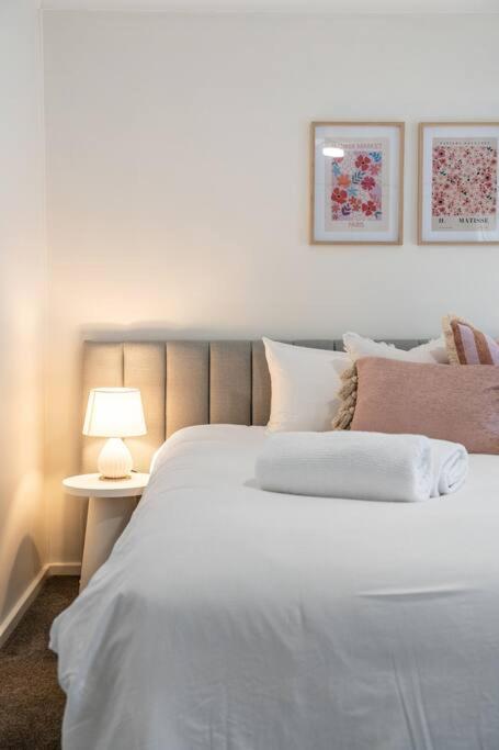Petal And Bloom - 3BR Family CBD - Accommodation Main Beach 2