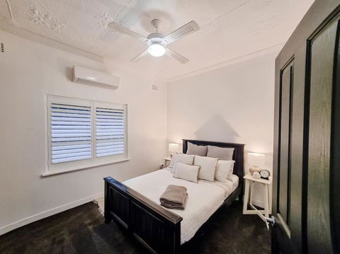 Peters Rest Central Wagga - Accommodation Main Beach 0