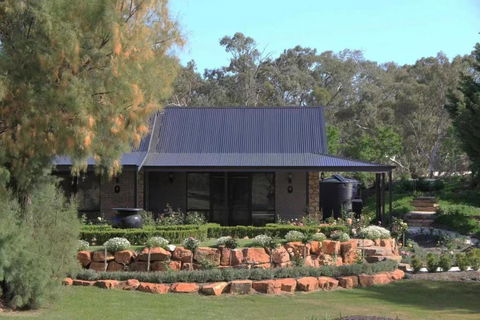 Petit Verdot Cottage - A Vineyard Retreat In Barossa Valley - Accommodation Main Beach 0