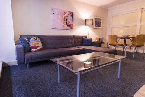 PI702 - Ideally Located Sydney CBD - Accommodation Main Beach 2