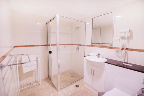 PI702 - Ideally Located Sydney CBD - Accommodation Main Beach 3