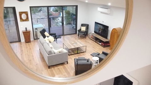 PIECE OF PARADISE, Huge 4 Bedroom Haven - Accommodation Main Beach 2