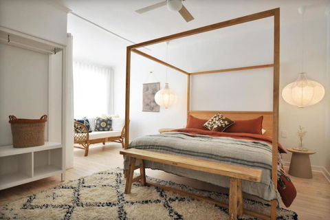 Pine At Arlos Glenelg South - Accommodation Main Beach 1