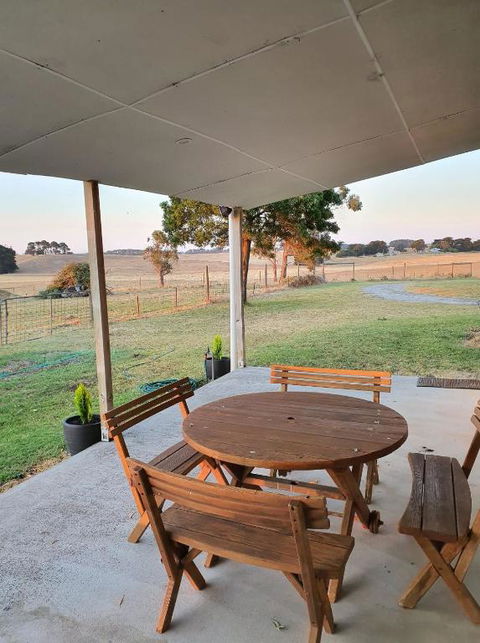 Pleasant Hill BnB - Accommodation Main Beach 2