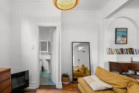 Pocket Of Petersham - A Stylish Inner-West Retreat - Accommodation Main Beach 3