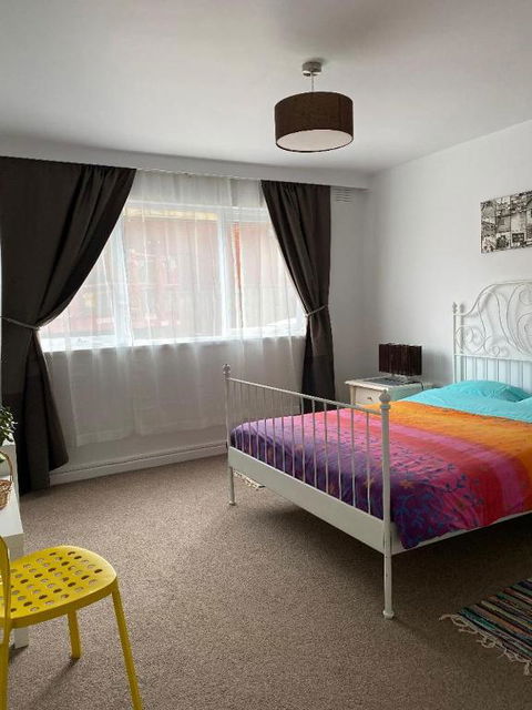 Poets Retreat - Accommodation Main Beach 0