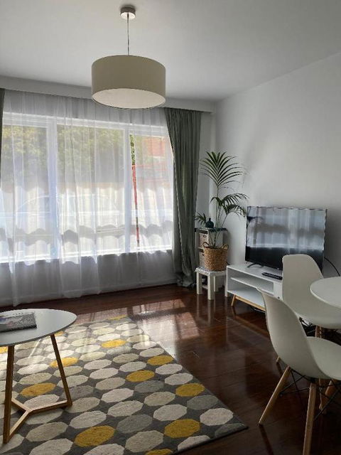 Poets Retreat - Accommodation Main Beach 2