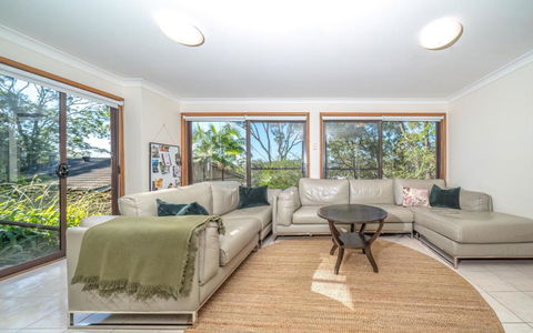 Point Clare - Relax And Unwind - Greenery & Birdsongs - Accommodation Main Beach 1