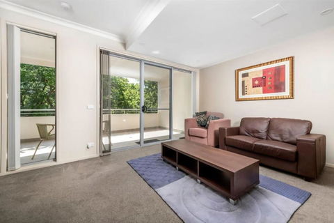 Quiet Apartment In Braddon ACT - Accommodation Main Beach 2