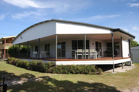 Rainbow Tides - Accommodation Main Beach 2