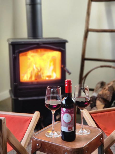 Red Door Collective - RDC Vineyard Estate, Luxury Adult Only Stay - Accommodation Main Beach 2