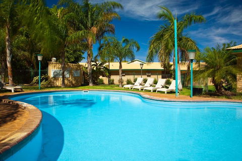 Potshot Hotel Resort - Accommodation Main Beach 3