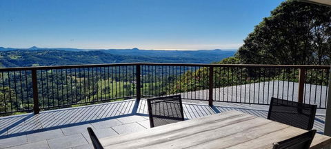 Potters Place Montville - Accommodation Main Beach 0