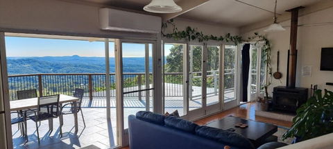 Potters Place Montville - Accommodation Main Beach 3
