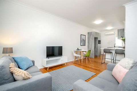 Prickly Pear Stays In Adamstown - Accommodation Main Beach 0