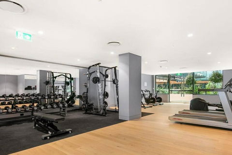 Premium 3Bed Luxury With Infinity Pool & Gym - Accommodation Main Beach 2