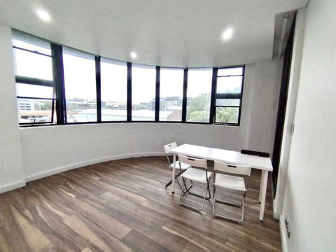 Premium Location In City Centre Sydney With Free Swimming Pool & Gym - Accommodation Main Beach 3