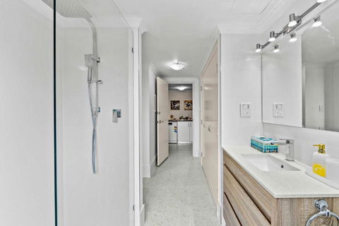Prime Perth Apartment - Accommodation Main Beach 2