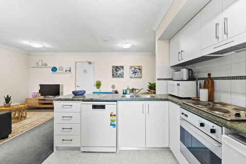 Prime Perth Apartment - Accommodation Main Beach 3