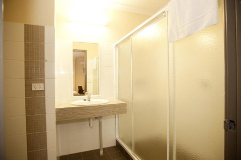 Prince Of Wales Hotel, Bunbury - Accommodation Main Beach 3