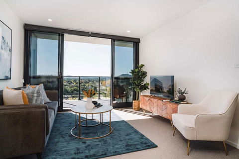 Pristine 2-Bed Apartment With Pool And BBQ - Accommodation Main Beach 1