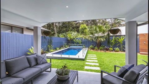 Private Luxury With Beach Views - Accommodation Main Beach 0