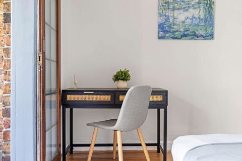 Private Single Room - Conveniently Located At Glebe - Shared Bathroom - Accommodation Main Beach 2