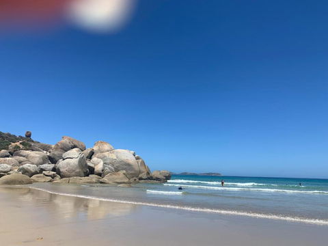 Prom Gate Getaway - Accommodation Main Beach 1