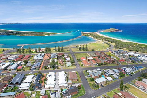 Pur Purr Shores - Accommodation Main Beach 3