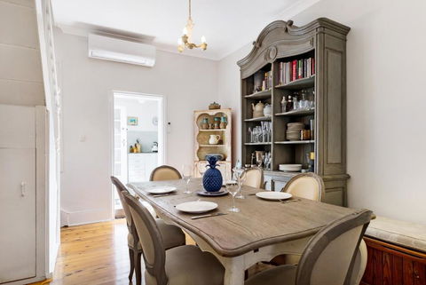 Pyrmont Self-Contained Terrace House (64 BUL) - Accommodation Main Beach 0