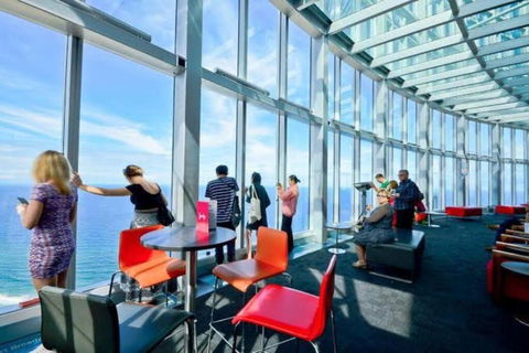 Q1 Skyview Retreat - Level 31 Spectacular Views - Accommodation Main Beach 2