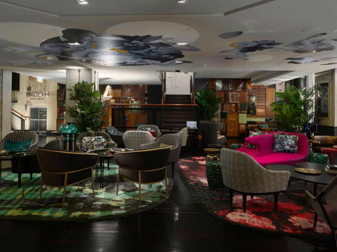 QT Sydney - Accommodation Main Beach 2