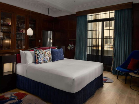 QT Sydney - Accommodation Main Beach 3