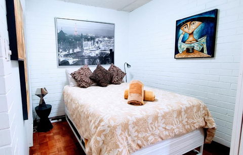 Quaint & Tranquil Subiaco 1 Bedroom Apartment - Accommodation Main Beach 0