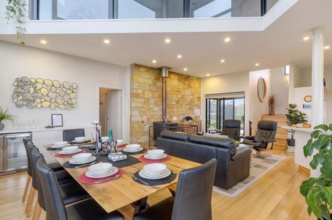 Quarry Hill Lookout - Accommodation Main Beach 3