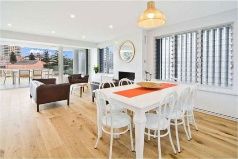 Queenscliff Penthouse - Beachfront - Accommodation Main Beach 3