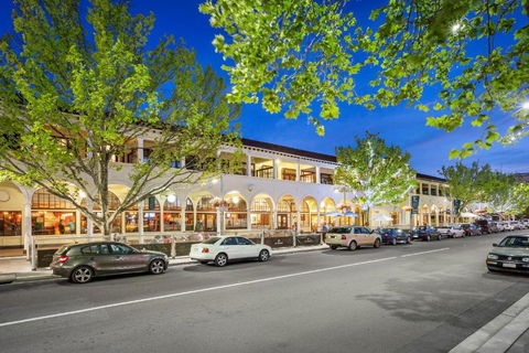 Quest Canberra - Accommodation Main Beach 0