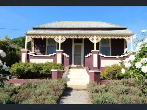 R&R Blue Diamond Luxury Cottage Maryborough, Vic - Accommodation Main Beach 0