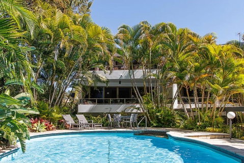 Rainforest Paradise In The Palms - Accommodation Main Beach 3