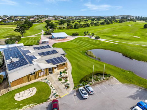 Range View House 23 Bristow Smith Ave Goolwa South-No Linen Included - Accommodation Main Beach 1