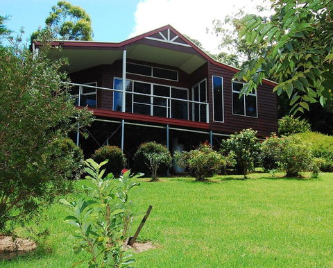Ravensbourne Escape- Kookaburra Kottage - Accommodation Main Beach 2