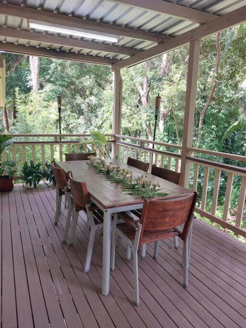 Rainforest Retreat-Fireplace-BBQ-3 Acres- - Accommodation Main Beach 3